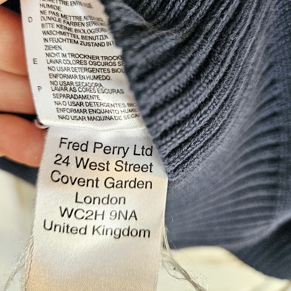 Vintage 90s Fred Perry zip up S **flaws** - Picture 6 of 13
